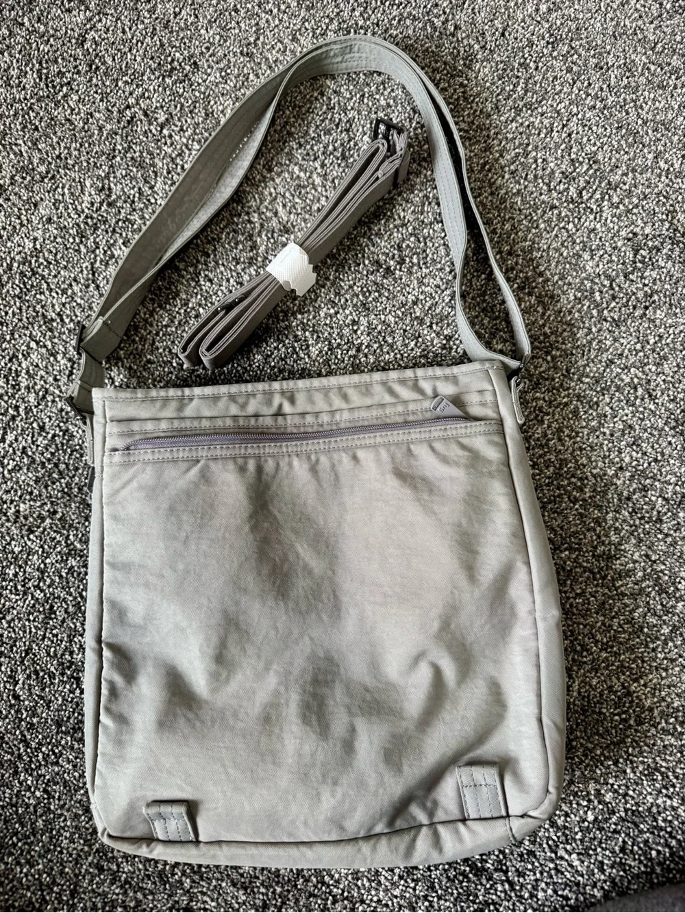 Lug Monorail Convertible Crossbody Backpack Gray Bag Travel Insulate Pocket